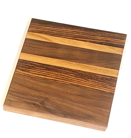 Cutting board. 9.5" x 10"